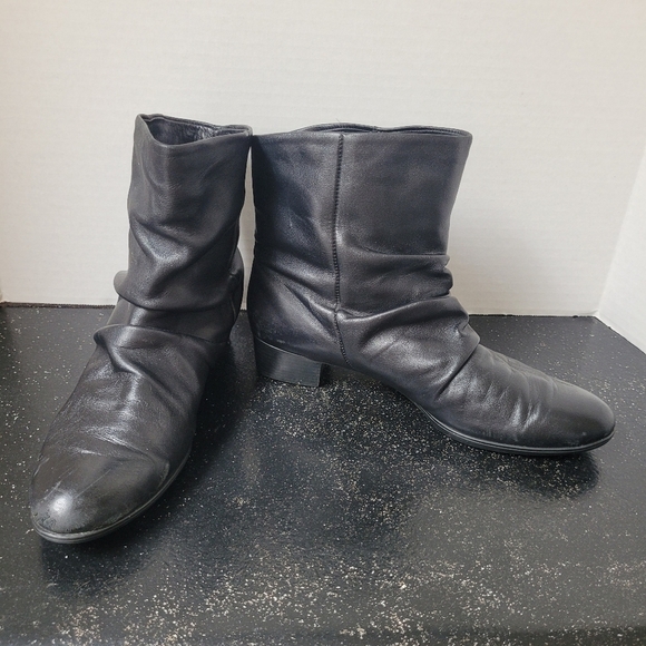 Munro Black Slouch Boots - Size 7.5 - Picture 1 of 7